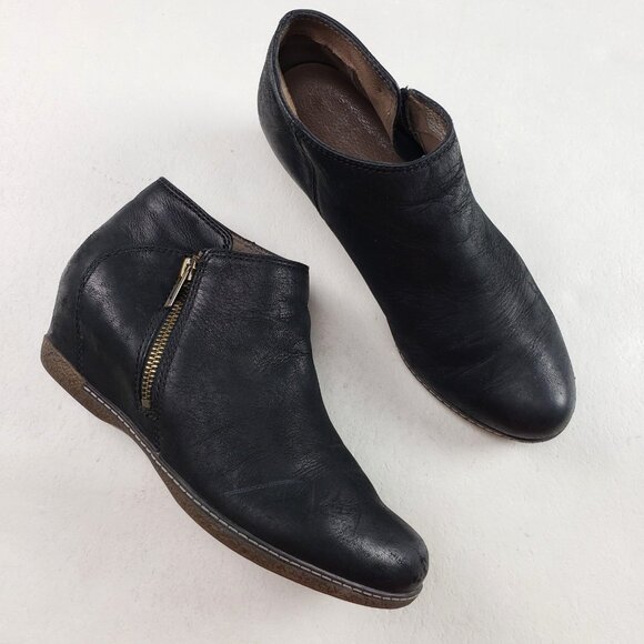 Dansko Leyla Hidden Wedge Ankle Boot Womens 7.5-8 EU 38 Black Leather Side Zip - Picture 1 of 11